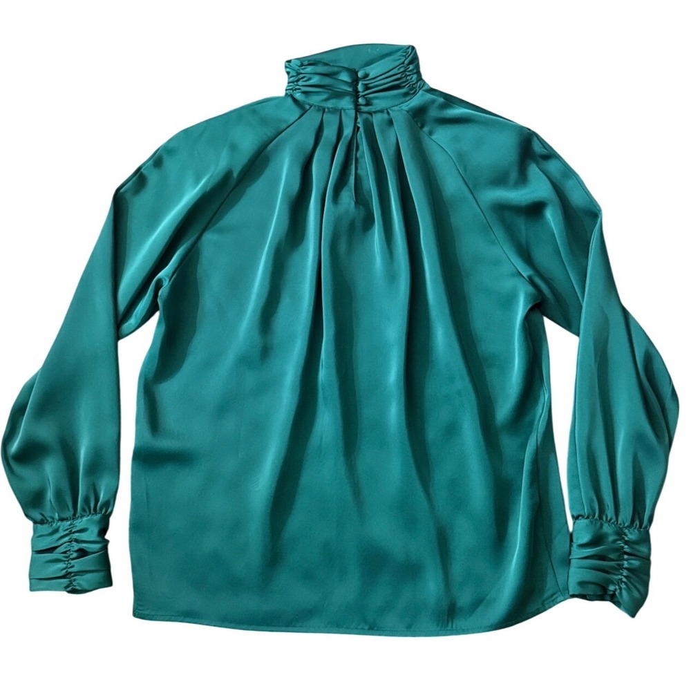 Tess Paris-Milano Emerald Green Satin Mock Neck‎ Ruched Cuff Blouse Vintage HH23